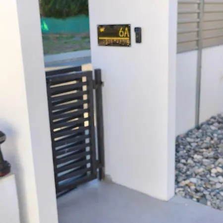 Σπίτι διακοπών Light Garden Λεμεσός